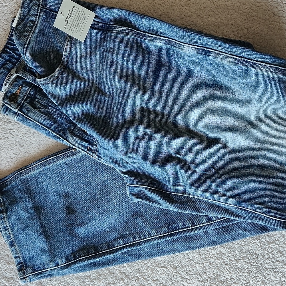 NWT Duluth Trading Co Womens Medium Wash Heritage Hi-Rise Straight Leg Jeans - Picture 4 of 9